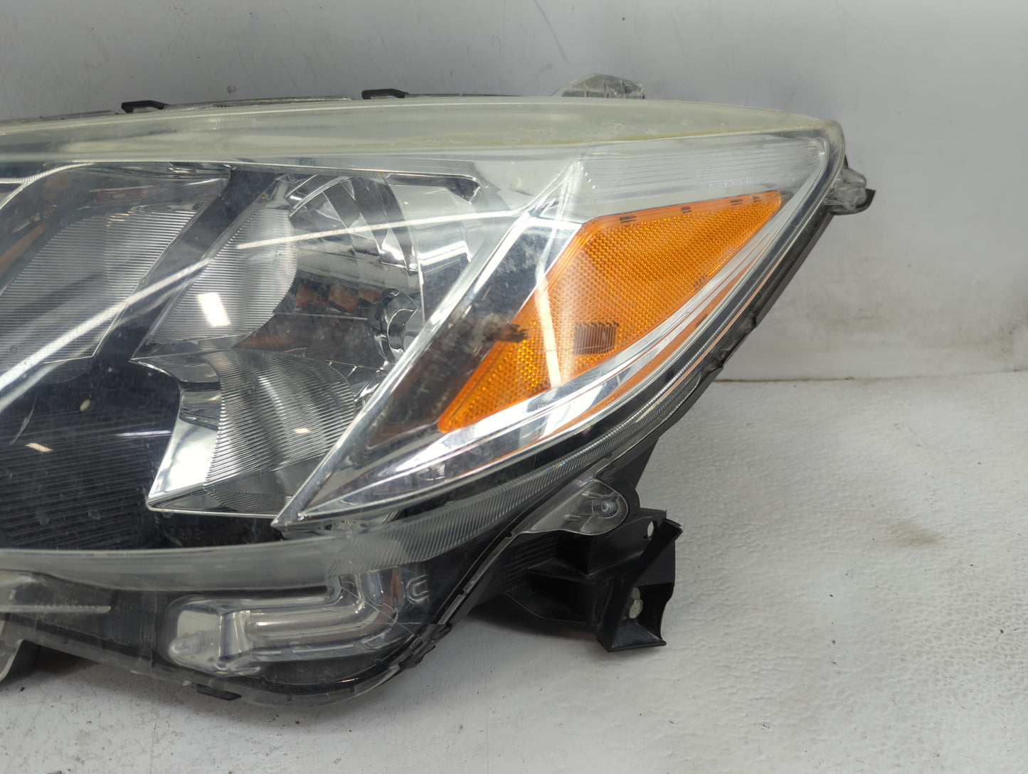 2021-2022 Mitsubishi Mirage Driver Left Oem Head Light Headlight Lamp - Oemusedautoparts1.com