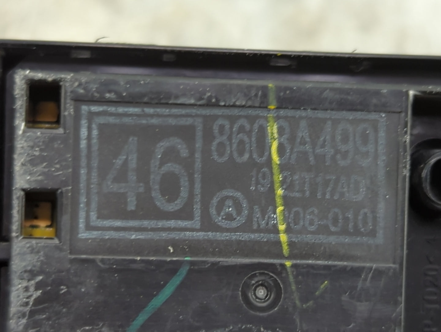 2021 Mitsubishi Mirage Passenger Right Power Window Switch 8608a499 - Oemusedautoparts1.com