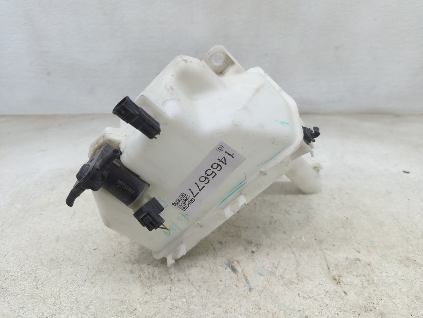 2014-2014 Mitsubishi Mirage Windshield Washer Fluid Reservoir Bottle Oem - Oemusedautoparts1.com
