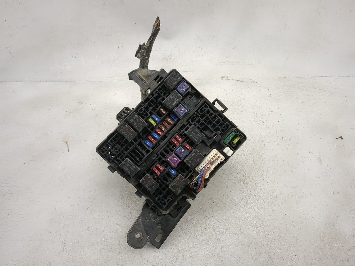 2014 Mitsubishi Mirage Fusebox Fuse Box Panel Relay Module Fits OEM Used Auto Parts - Oemusedautoparts1.com