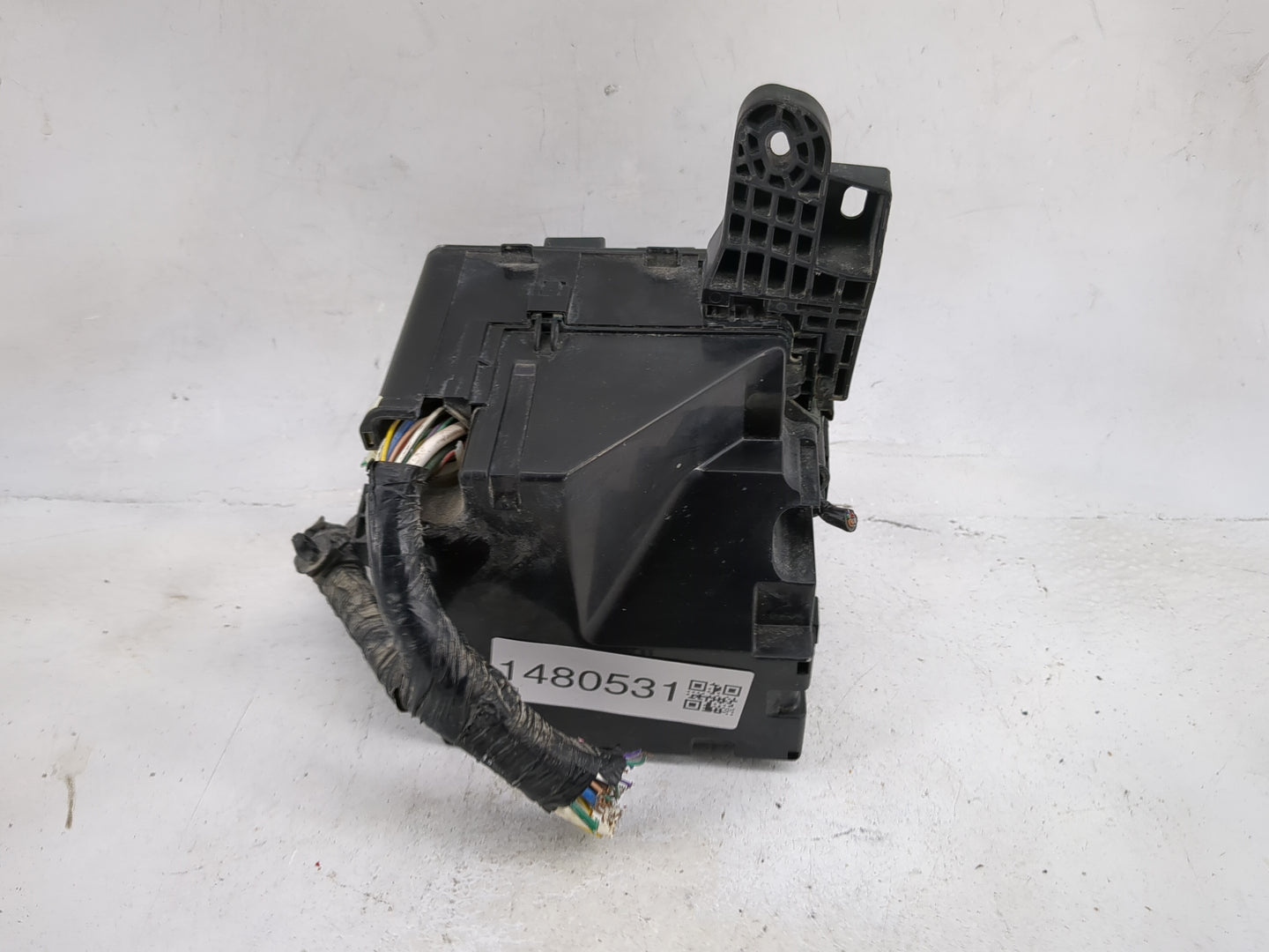 2014 Mitsubishi Mirage Fusebox Fuse Box Panel Relay Module Fits OEM Used Auto Parts - Oemusedautoparts1.com