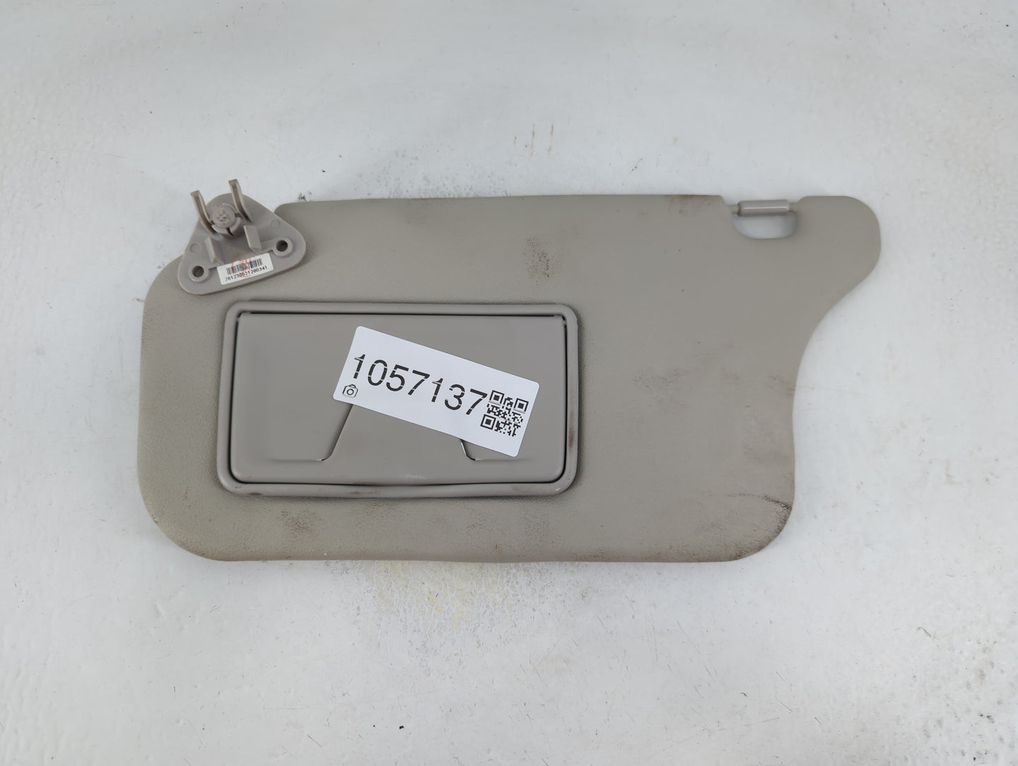 2021 Mitsubishi Mirage G4 Sun Visor Shade Replacement Driver Left Mirror Fits OEM Used Auto Parts - Oemusedautoparts1.com