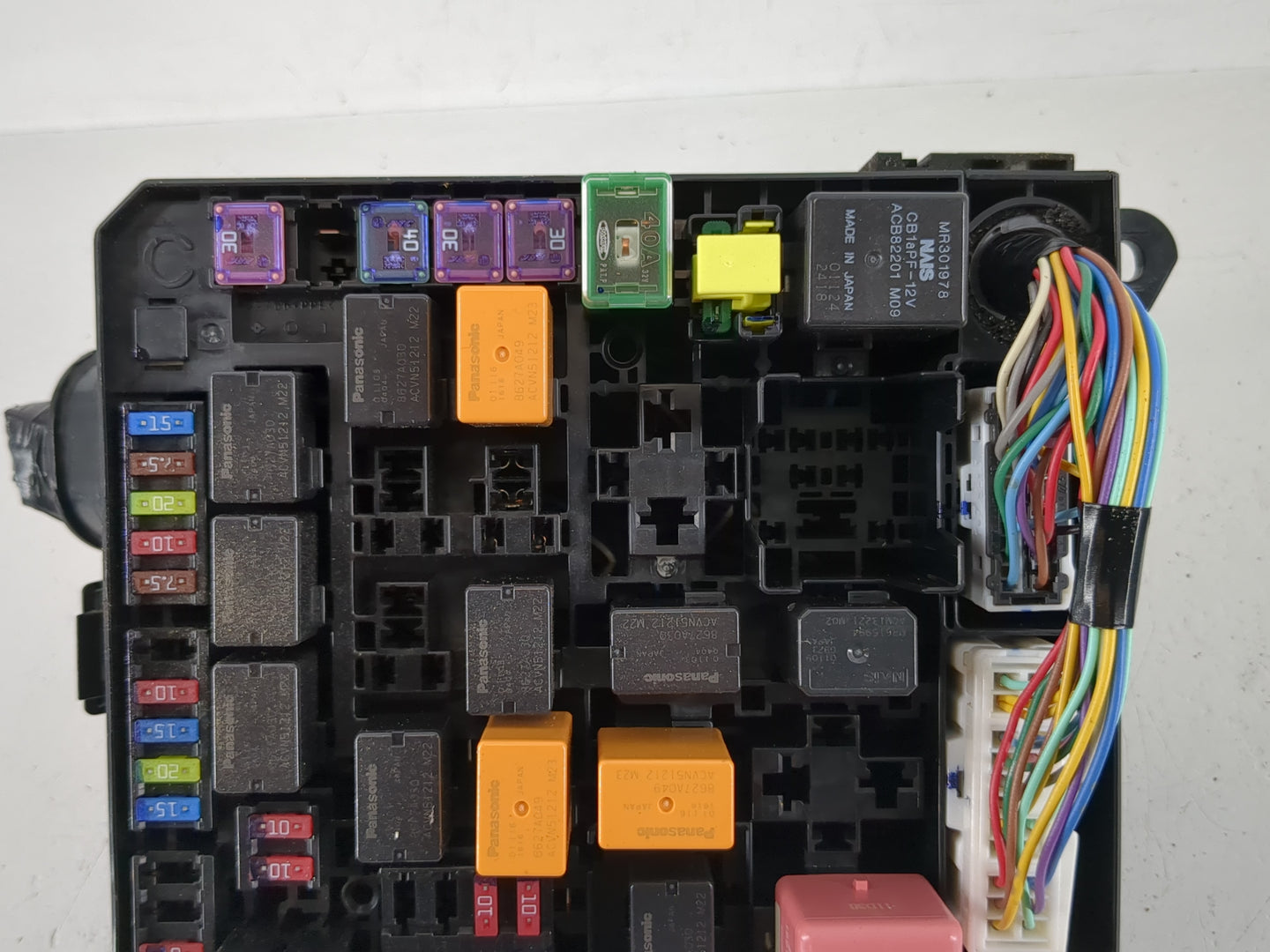 2012-2017 Mitsubishi Outlander Sport Fusebox Fuse Box Panel Relay Module P/N:8565A513 Fits Fits 2012 2013 2014 2015 2016 201