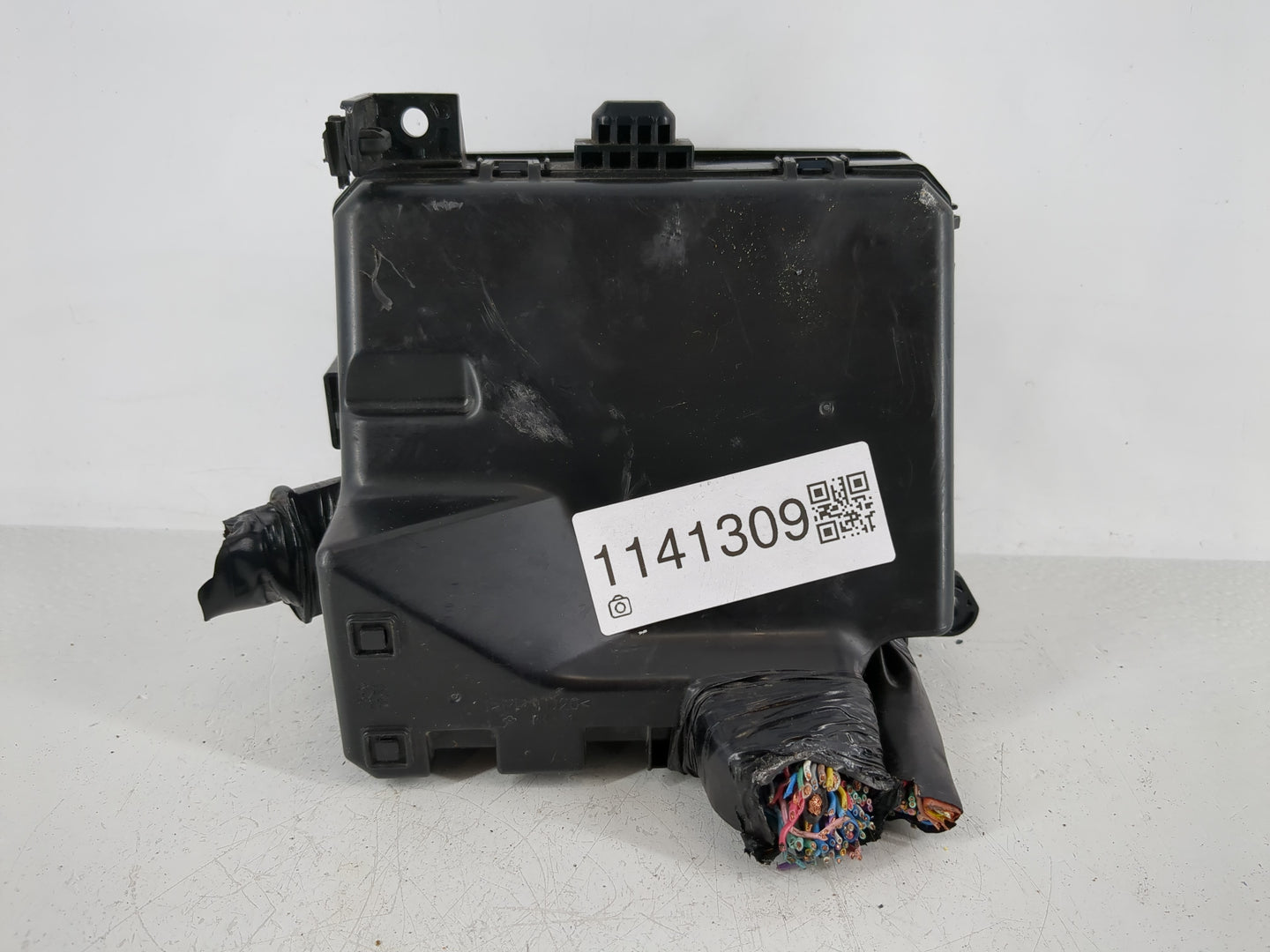 2012-2017 Mitsubishi Outlander Sport Fusebox Fuse Box Panel Relay Module P/N:8565A513 Fits Fits 2012 2013 2014 2015 2016 201