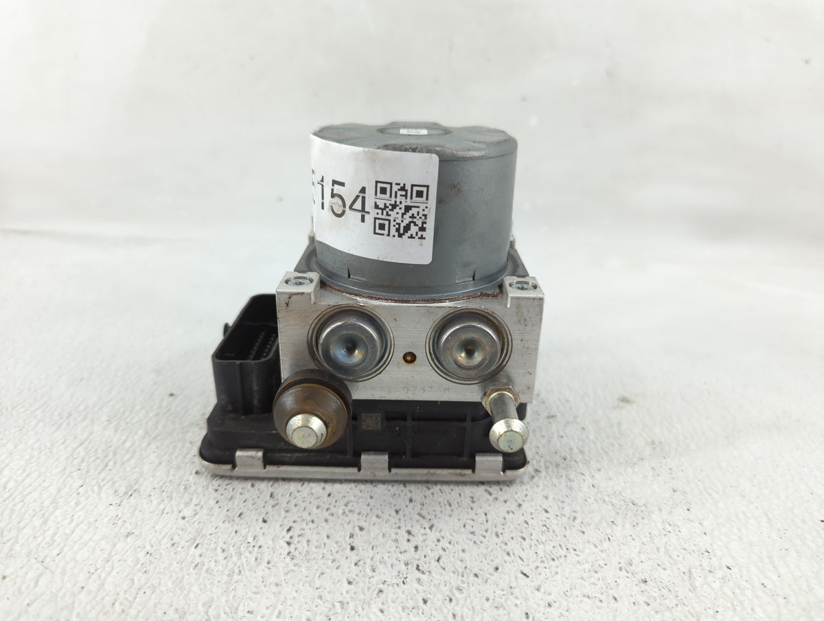 2021 Mitsubishi Outlander Sport Anti-Lock Brake ABS Pump Module Actuator OEM P/N:4670B674 Fits OEM Used Auto Parts - Oemused