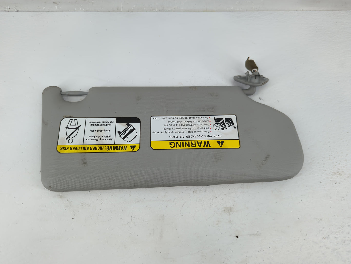 2021 Mitsubishi Outlander Sport Sun Visor Shade Replacement Passenger Right Mirror Fits OEM Used Auto Parts - Oemusedautopar