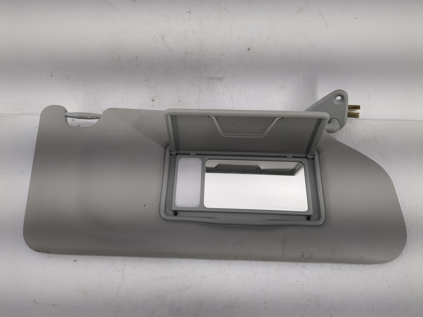2021 Mitsubishi Outlander Sport Sun Visor Shade Replacement Driver Left Mirror Fits OEM Used Auto Parts - Oemusedautoparts1.