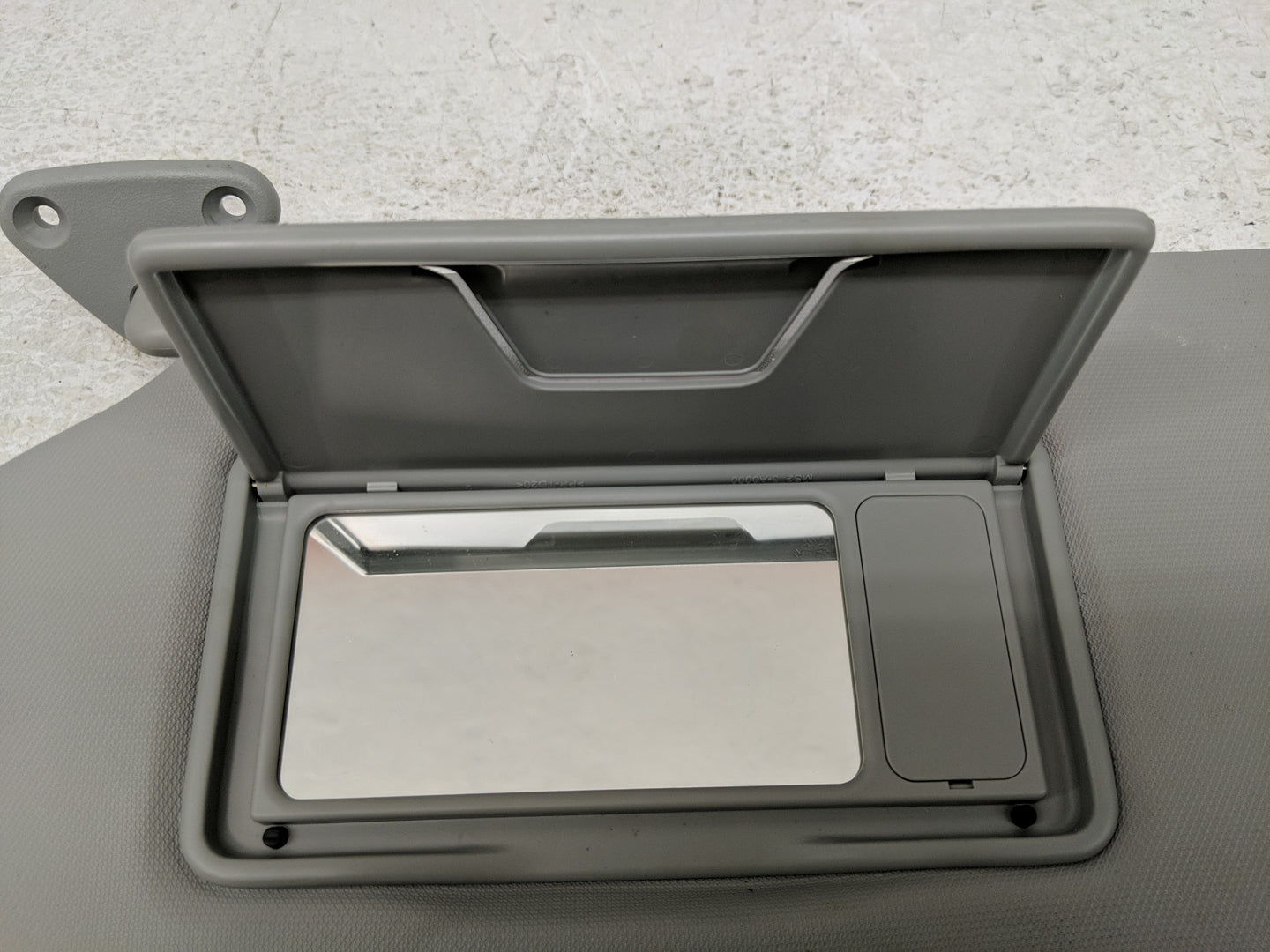 2021 Mitsubishi Outlander Sport Sun Visor Shade Replacement Passenger Right Mirror Fits OEM Used Auto Parts - Oemusedautopar
