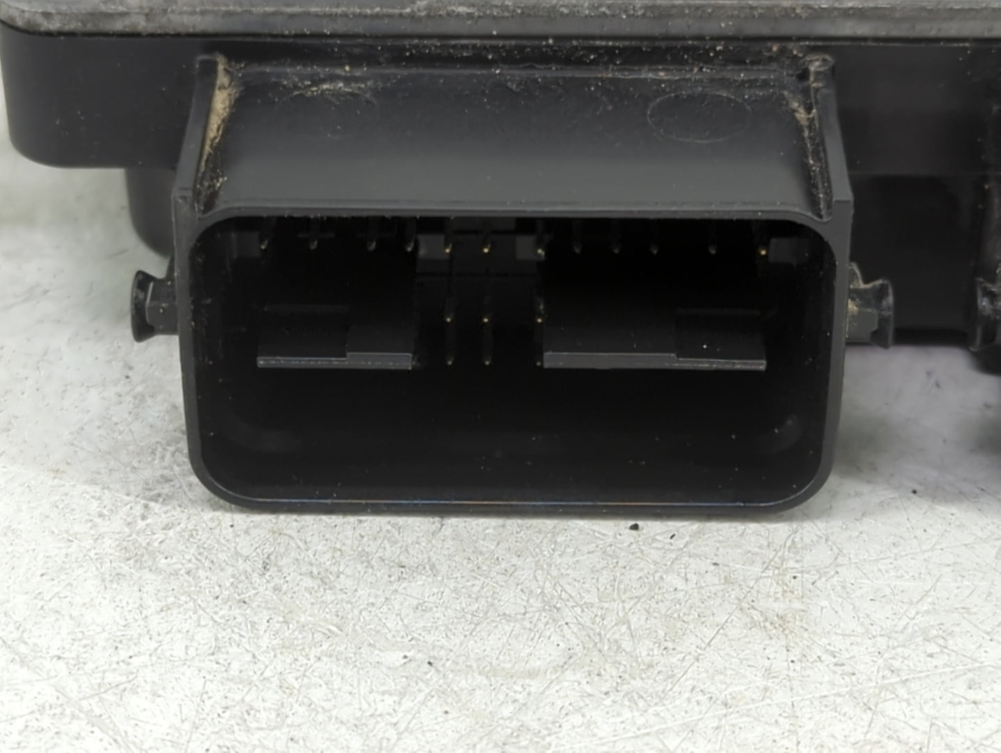2021 Mitsubishi Outlander Sport PCM Engine Control Computer ECU ECM PCU OEM P/N:1860D744 E6T86881 Fits OEM Used Auto Parts -