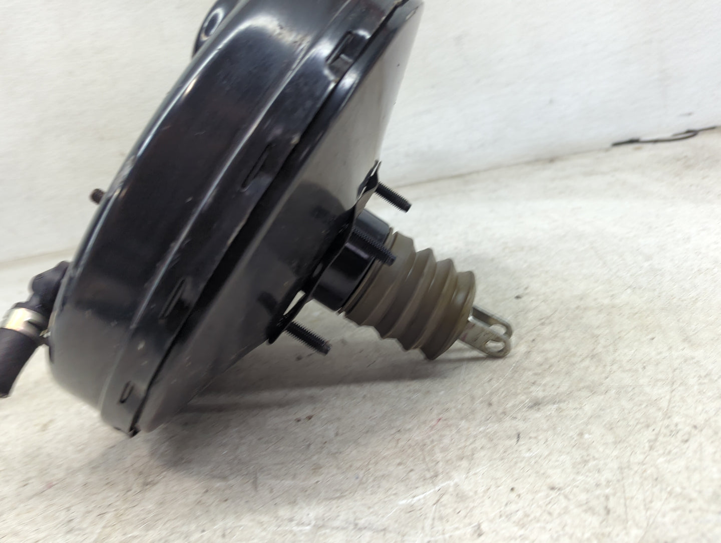 2014-2017 Mitsubishi Outlander Sport Power Brake Booster Oem 1489924 - Oemusedautoparts1.com