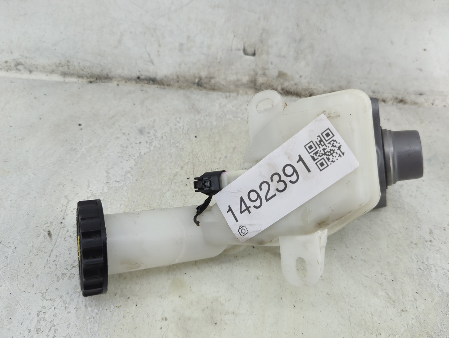 2011-2017 Mitsubishi Outlander Sport Brake Master Cylinder 1492391 - Oemusedautoparts1.com