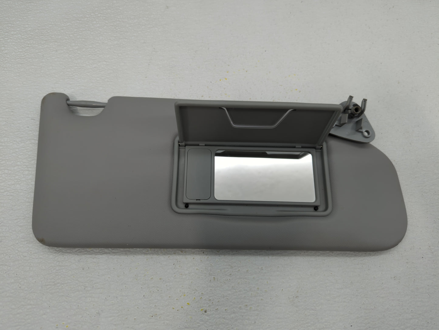 2021 Mitsubishi Outlander Sport Sun Visor Shade Replacement Passenger Right Mirror Fits OEM Used Auto Parts - Oemusedautopar
