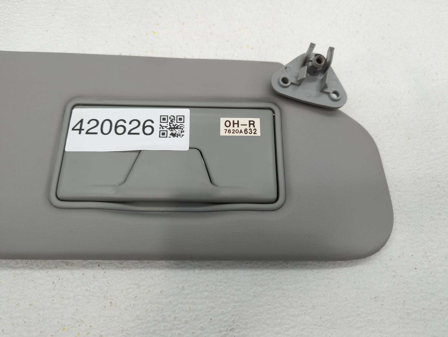 2021 Mitsubishi Outlander Sport Sun Visor Shade Replacement Passenger Right Mirror Fits OEM Used Auto Parts - Oemusedautopar