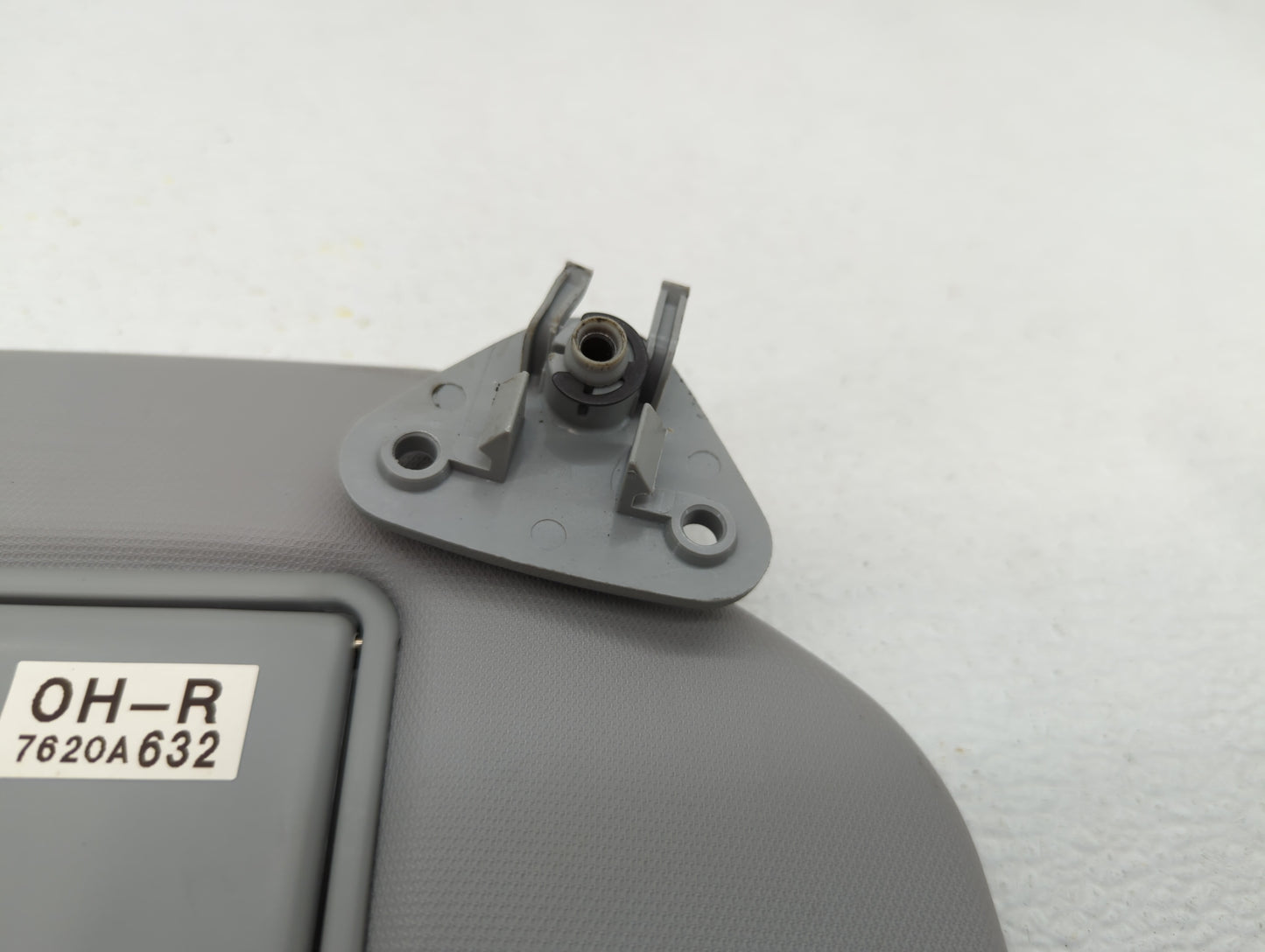 2021 Mitsubishi Outlander Sport Sun Visor Shade Replacement Passenger Right Mirror Fits OEM Used Auto Parts - Oemusedautopar