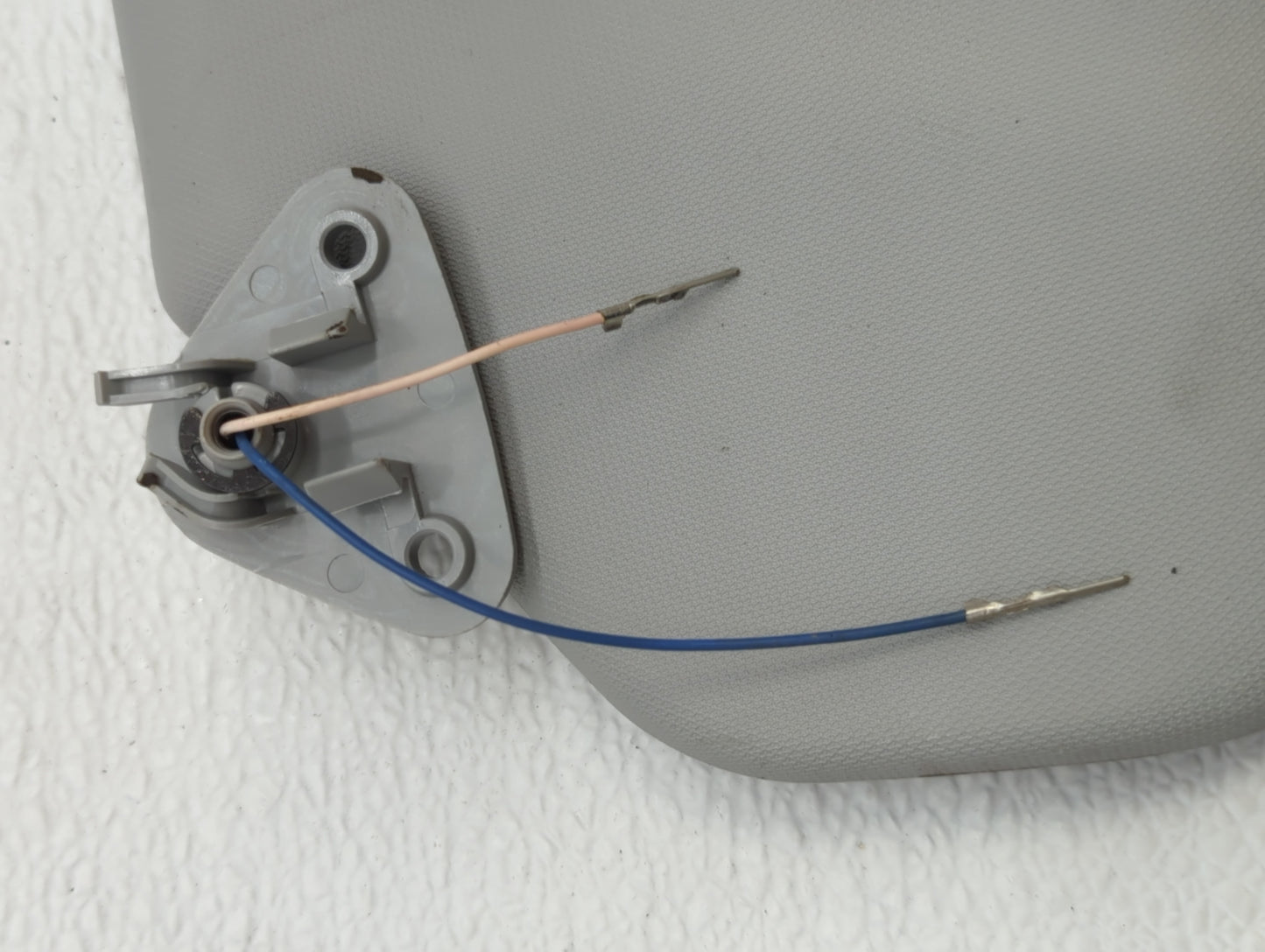 2021 Mitsubishi Outlander Sport Sun Visor Shade Replacement Driver Left Mirror Fits OEM Used Auto Parts - Oemusedautoparts1.