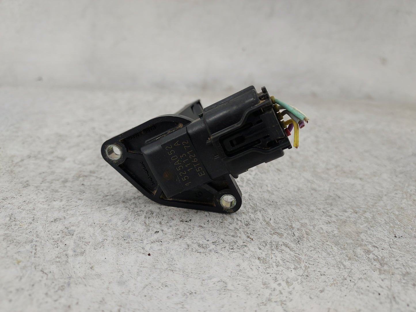 2014-2017 Mitsubishi Rvr Mass Air Flow Meter Maf 1485660 - Oemusedautoparts1.com