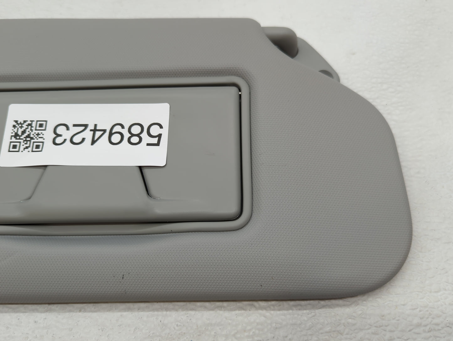 2021 Mitsubishi Rvr Sun Visor Shade Replacement Passenger Right Mirror Fits OEM Used Auto Parts - Oemusedautoparts1.com