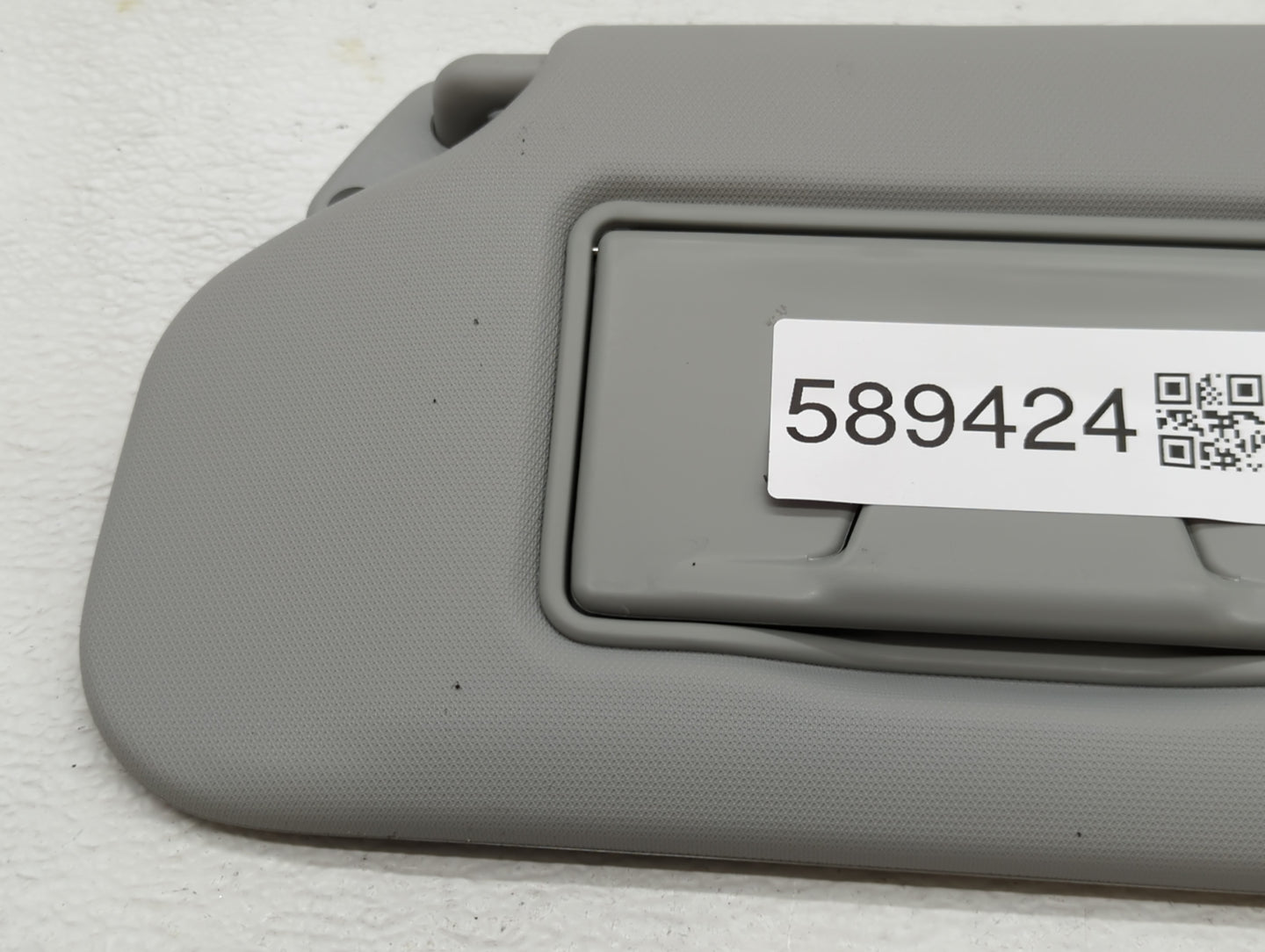 2021 Mitsubishi Rvr Sun Visor Shade Replacement Driver Left Mirror Fits OEM Used Auto Parts - Oemusedautoparts1.com