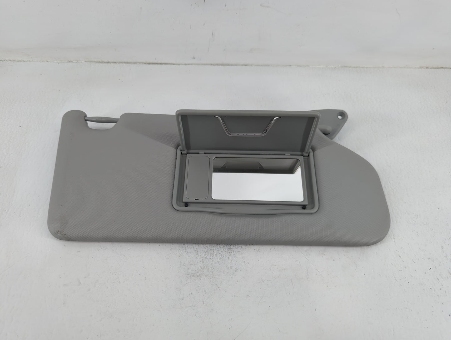 2021 Mitsubishi Rvr Sun Visor Shade Replacement Passenger Right Mirror Fits OEM Used Auto Parts - Oemusedautoparts1.com