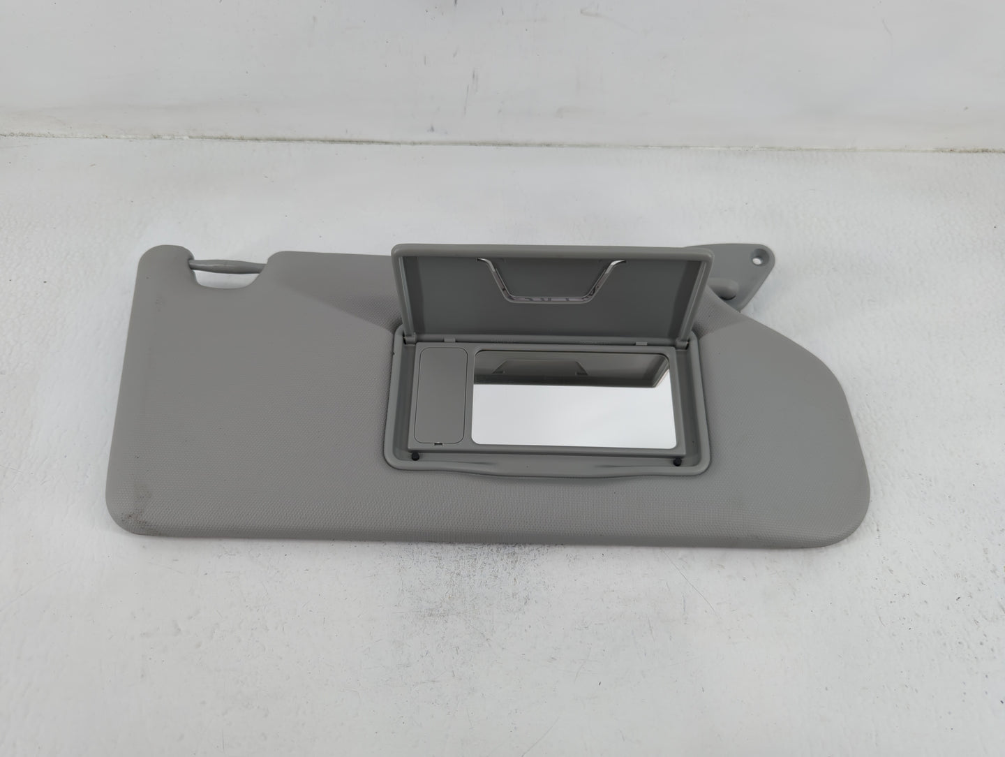 2021 Mitsubishi Rvr Sun Visor Shade Replacement Passenger Right Mirror Fits OEM Used Auto Parts - Oemusedautoparts1.com