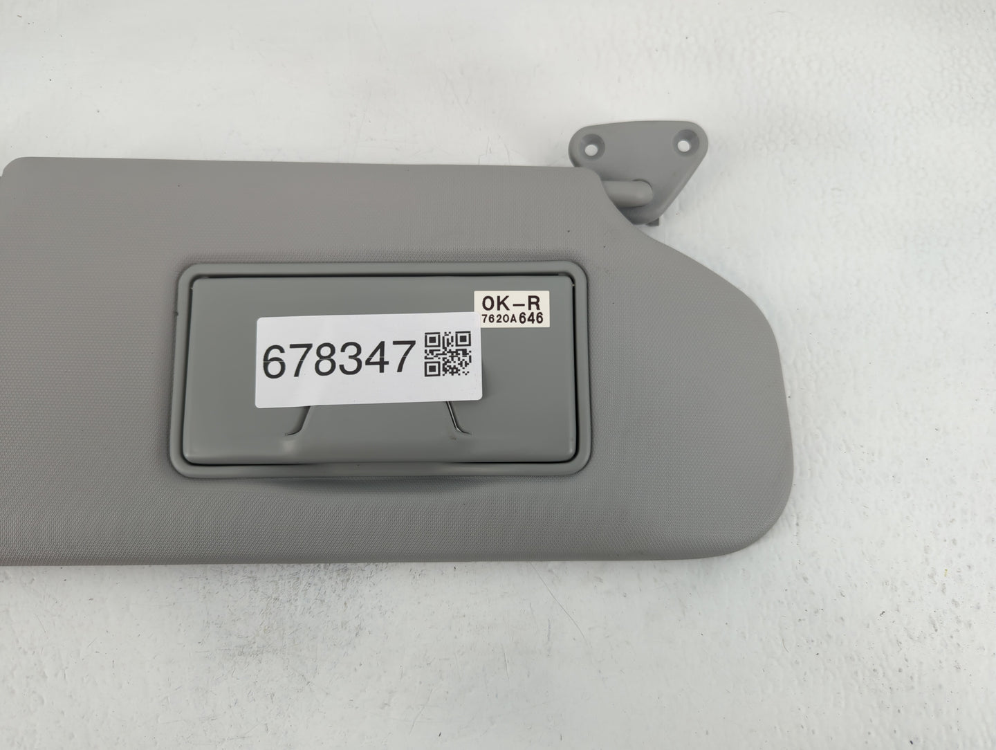 2021 Mitsubishi Rvr Sun Visor Shade Replacement Passenger Right Mirror Fits OEM Used Auto Parts - Oemusedautoparts1.com