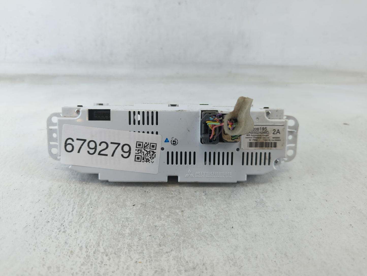 2021 Mitsubishi Rvr Climate Control Module Temperature AC/Heater Replacement P/N:7820B195 Fits OEM Used Auto Parts - Oemused