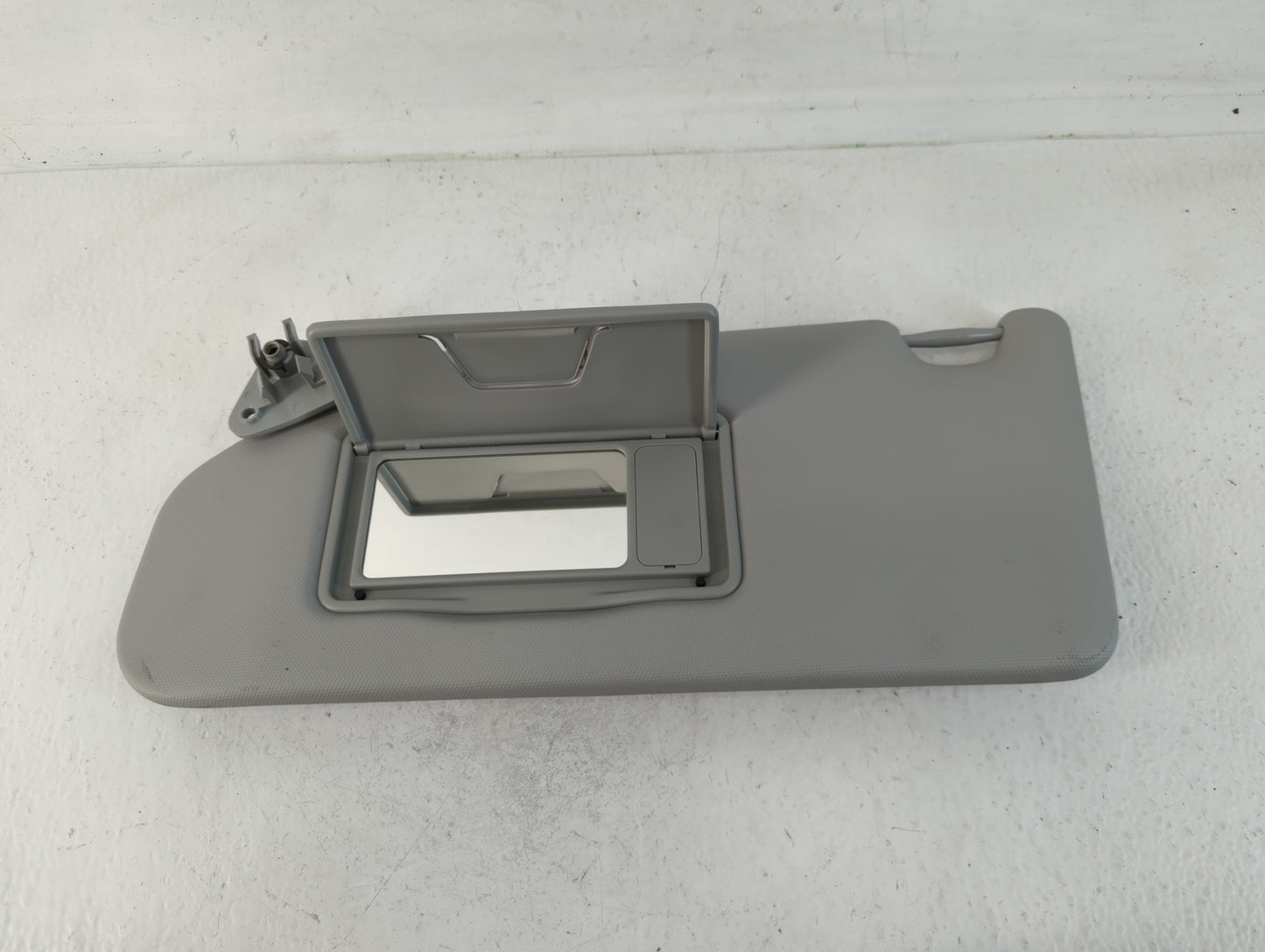 2021 Mitsubishi Rvr Sun Visor Shade Replacement Driver Left Mirror Fits OEM Used Auto Parts - Oemusedautoparts1.com