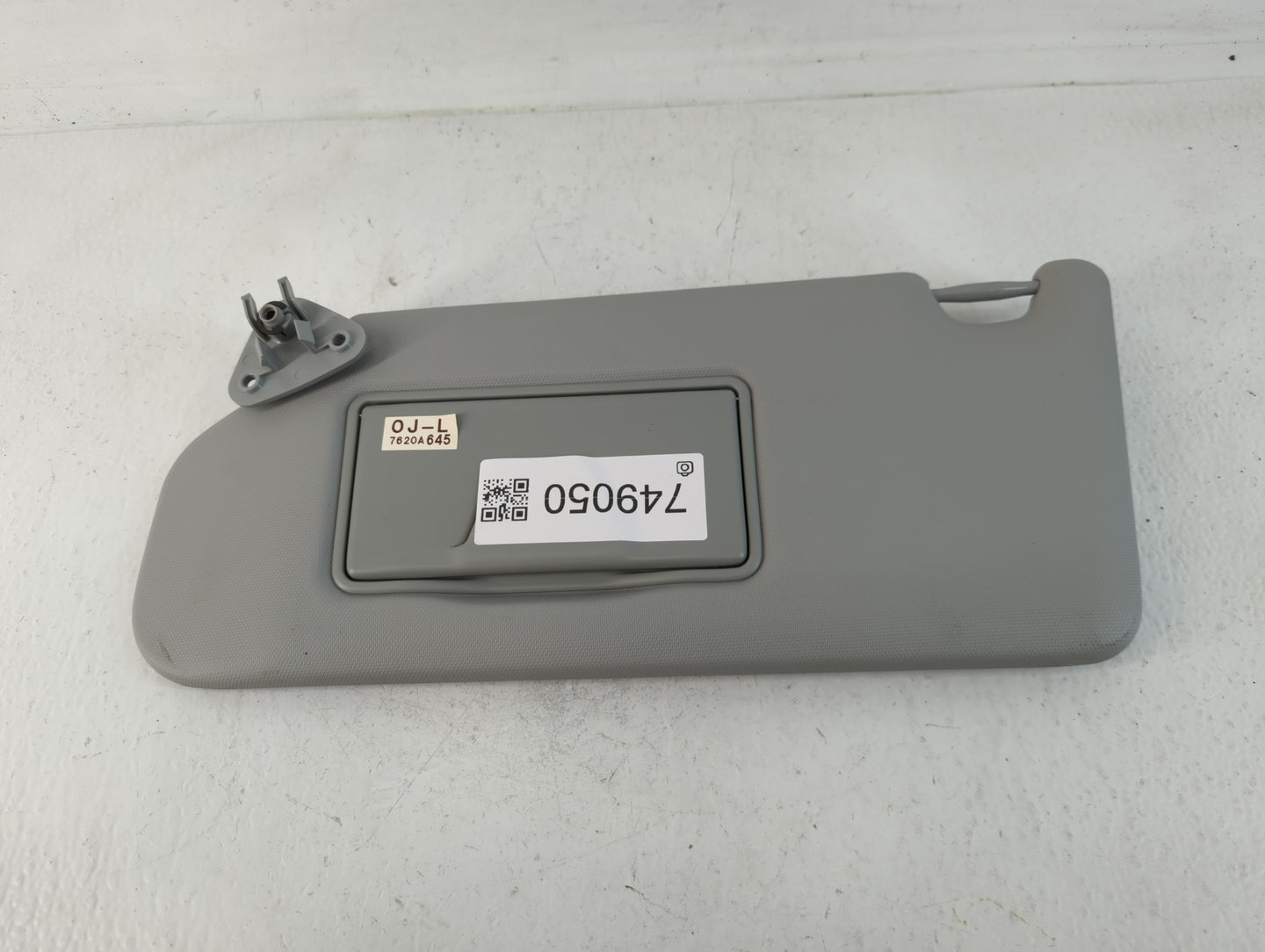 2021 Mitsubishi Rvr Sun Visor Shade Replacement Driver Left Mirror Fits OEM Used Auto Parts - Oemusedautoparts1.com