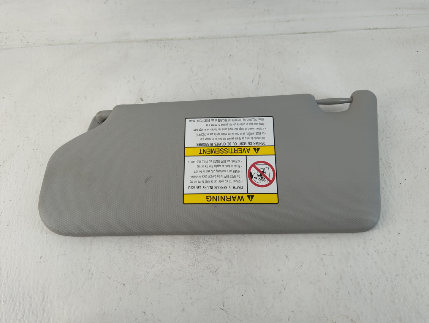 2021 Mitsubishi Rvr Sun Visor Shade Replacement Passenger Right Mirror Fits OEM Used Auto Parts - Oemusedautoparts1.com