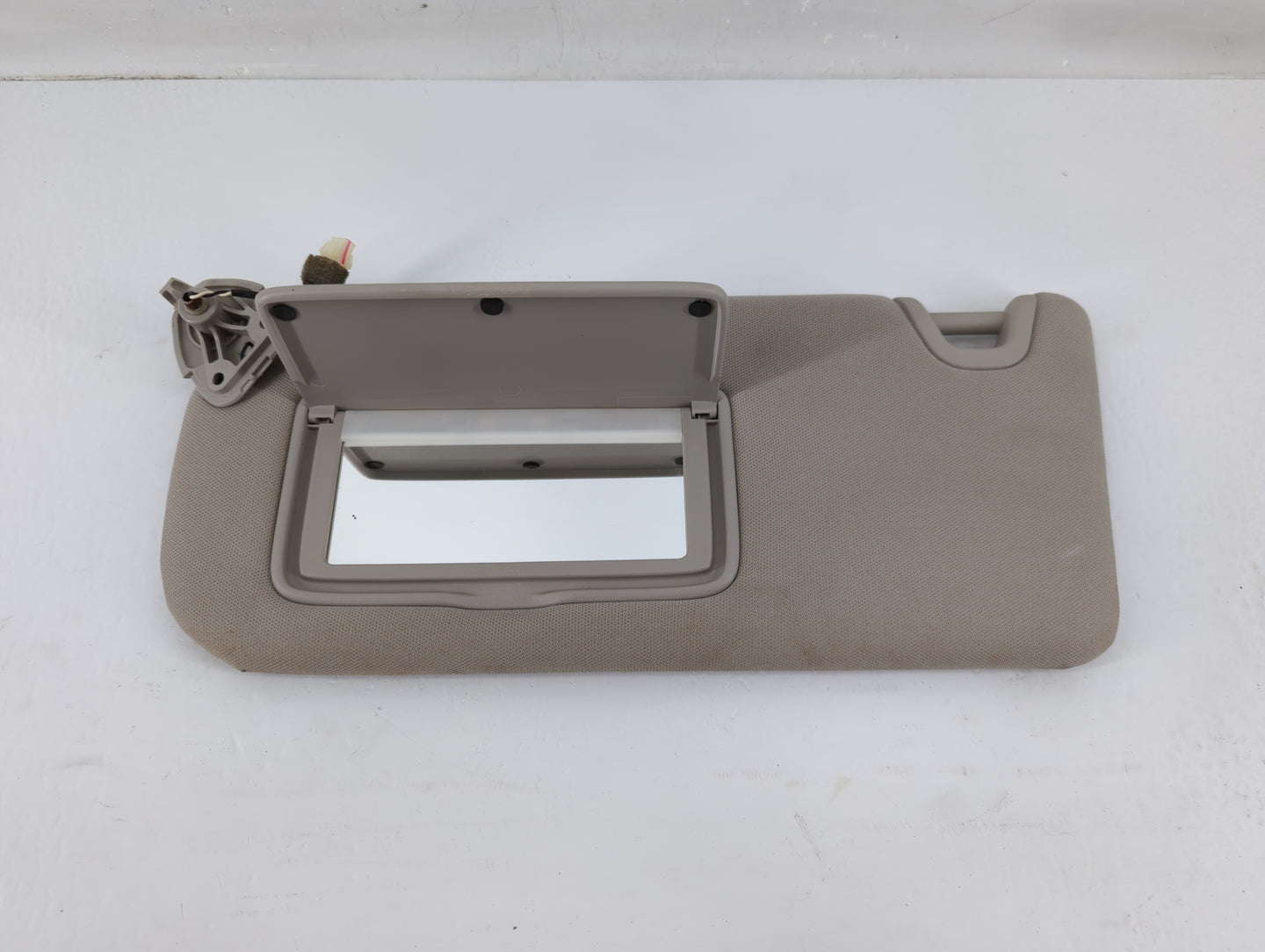 2021-2022 Nissan Altima Sun Visor Shade Replacement Passenger Right Mirror Fits Fits 2021 2022 OEM Used Auto Parts - Oemused