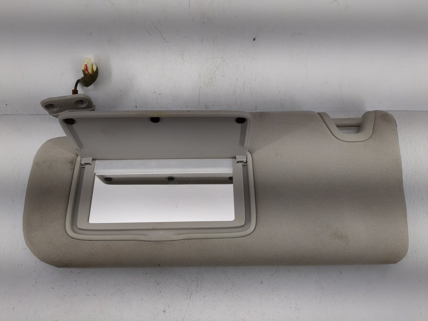 2021-2022 Nissan Altima Sun Visor Shade Replacement Passenger Right Mirror Fits Fits 2021 2022 OEM Used Auto Parts - Oemused