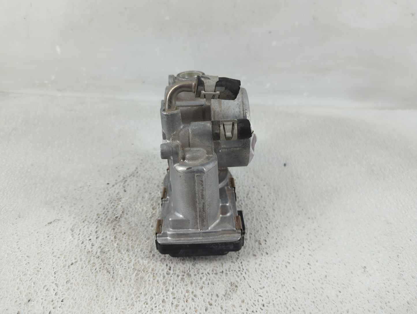 2021-2022 Nissan Altima Throttle Body P/N:6RA60-01 A Fits Fits 2021 2022 OEM Used Auto Parts - Oemusedautoparts1.com