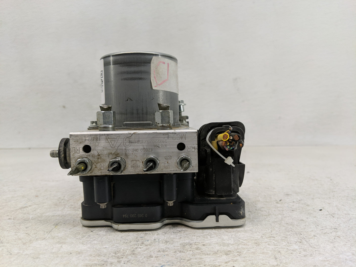 2021-2022 Nissan Altima ABS Pump Control Module Replacement P/N:3330A20025 0265956924 Fits Fits 2021 2022 OEM Used Auto Part