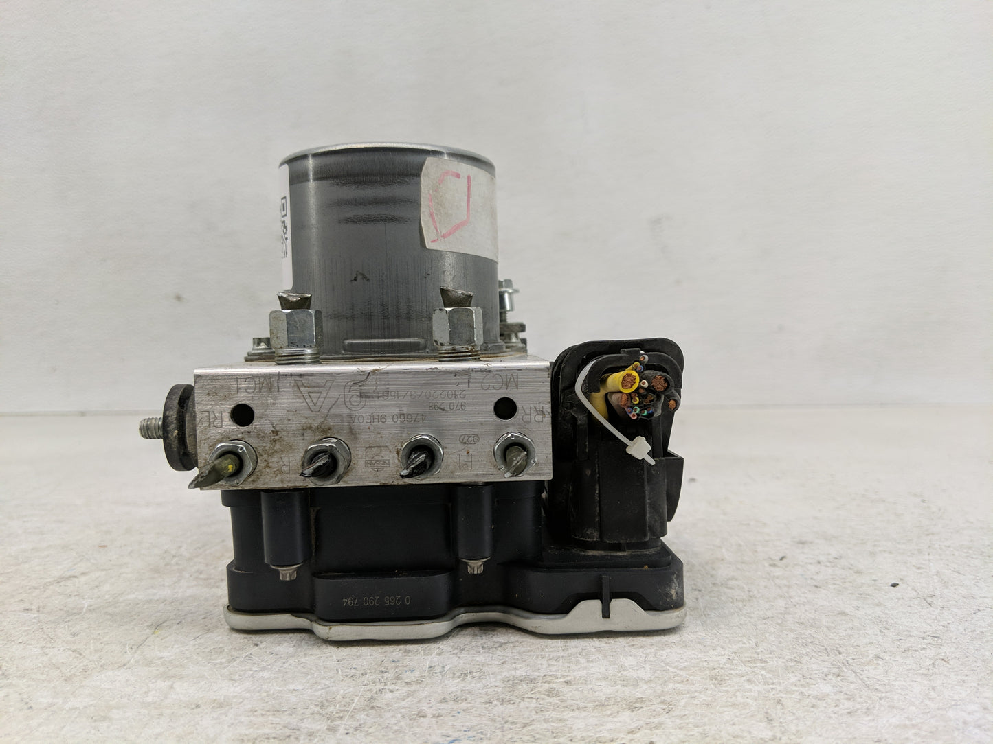 2021-2022 Nissan Altima ABS Pump Control Module Replacement P/N:3330A20025 0265956924 Fits Fits 2021 2022 OEM Used Auto Part