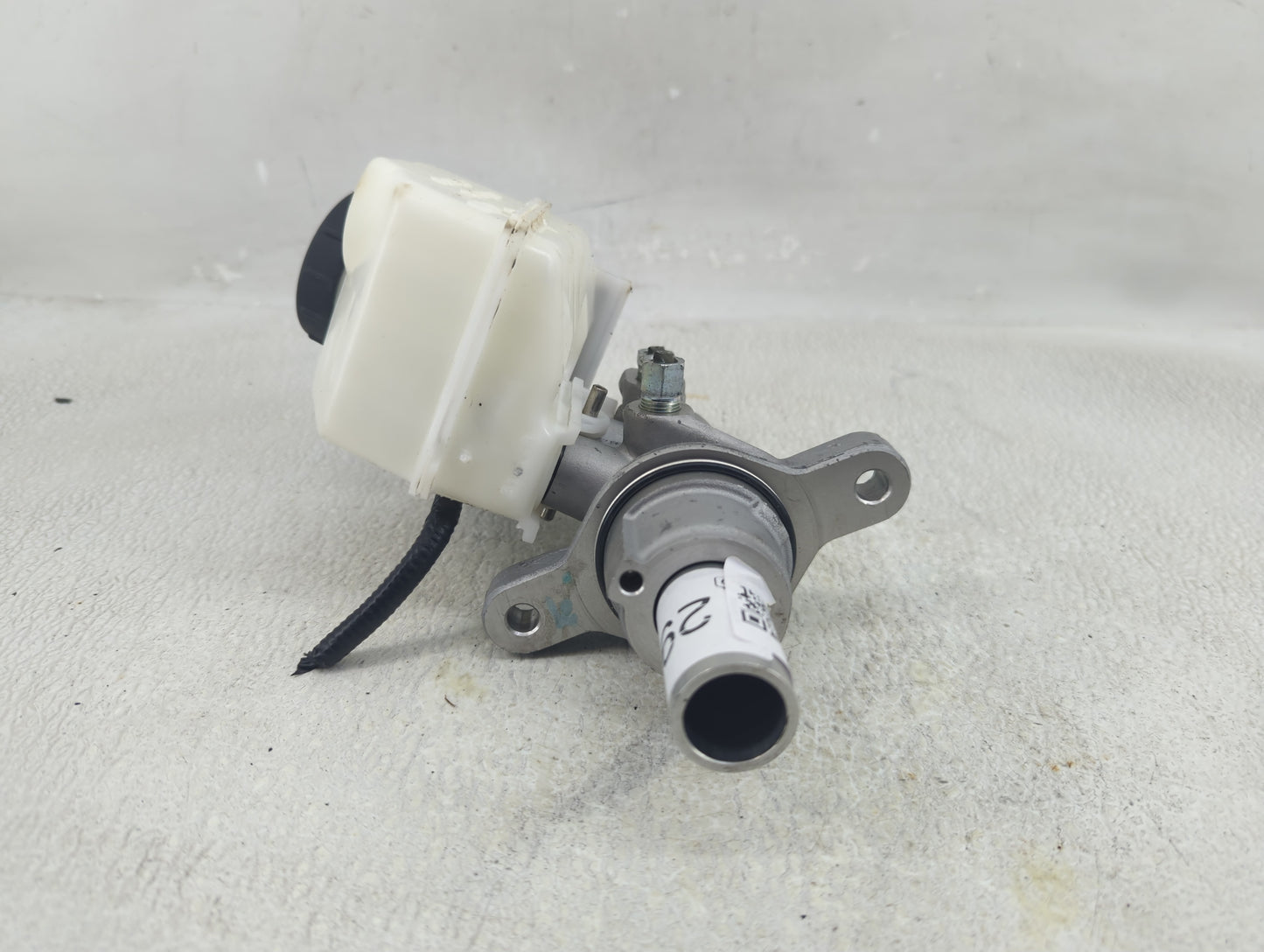 2019-2022 Nissan Altima Brake Master Cylinder - Oemusedautoparts1.com