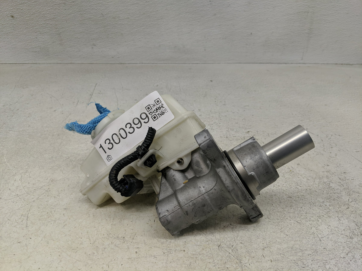 2019-2022 Nissan Altima Brake Master Cylinder 1300399 - Oemusedautoparts1.com