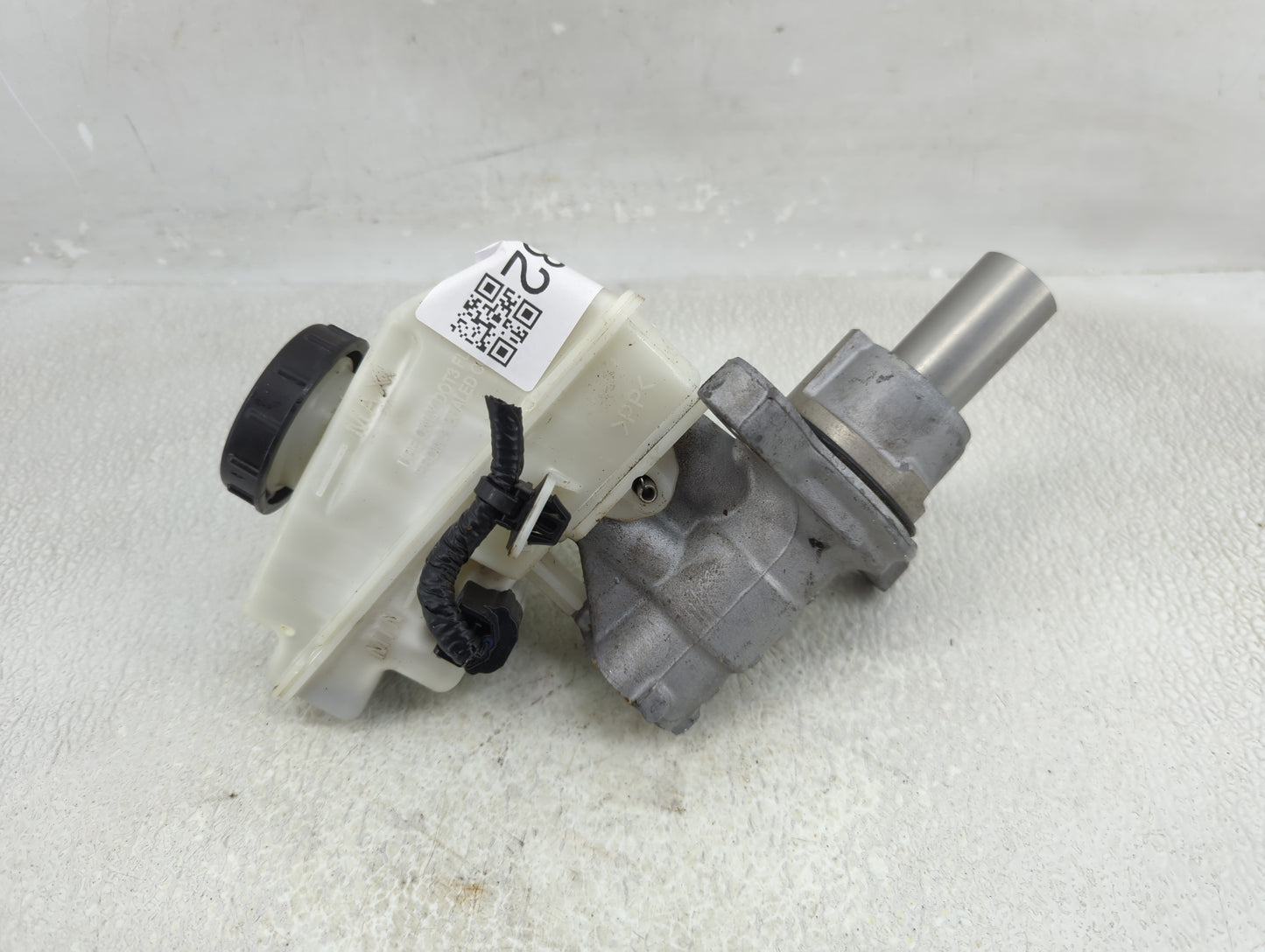2019-2022 Nissan Altima Brake Master Cylinder - Oemusedautoparts1.com