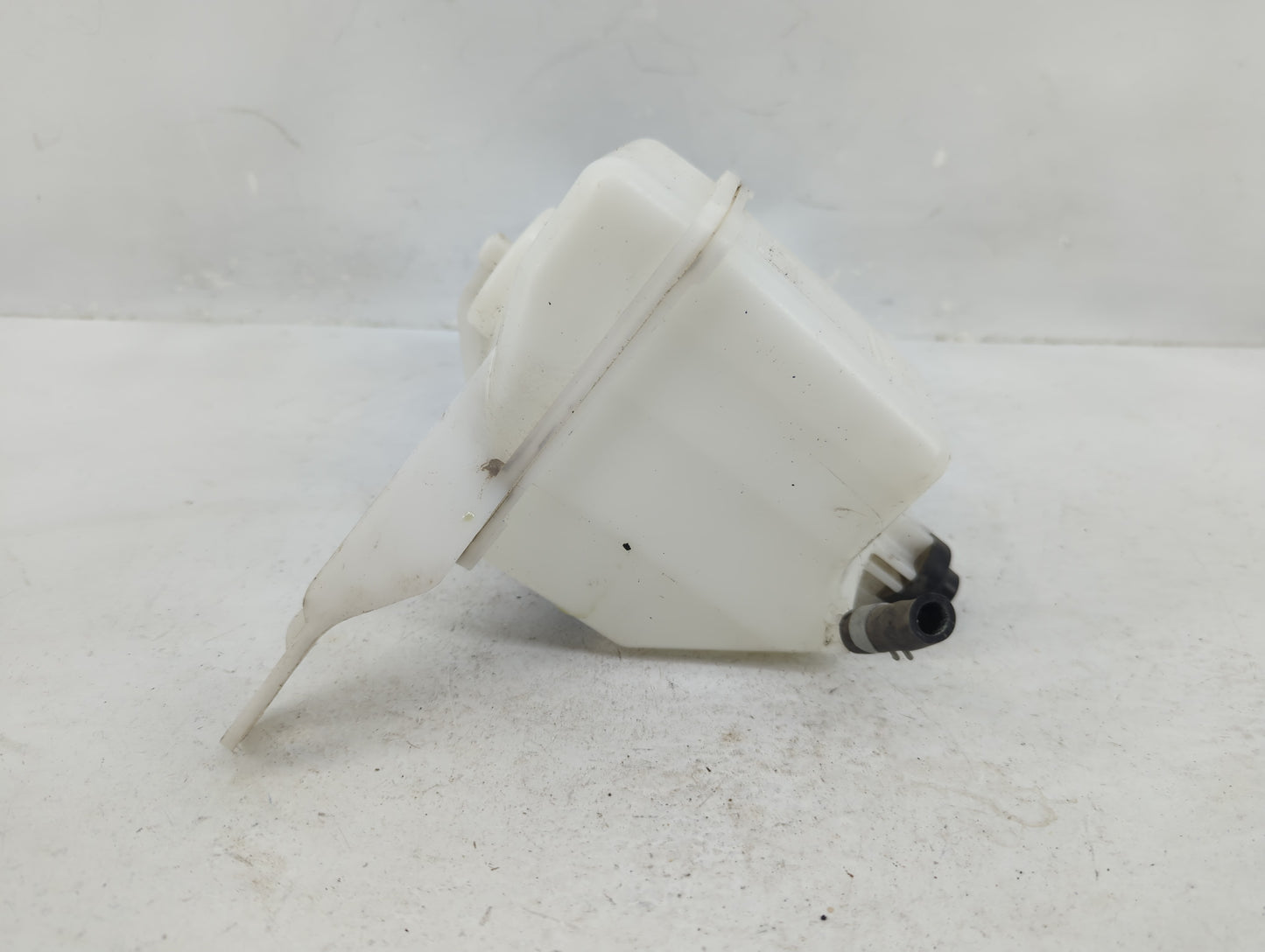 2019-2022 Nissan Altima Radiator Coolant Overflow Expansion Tank Bottle 1369170 - Oemusedautoparts1.com