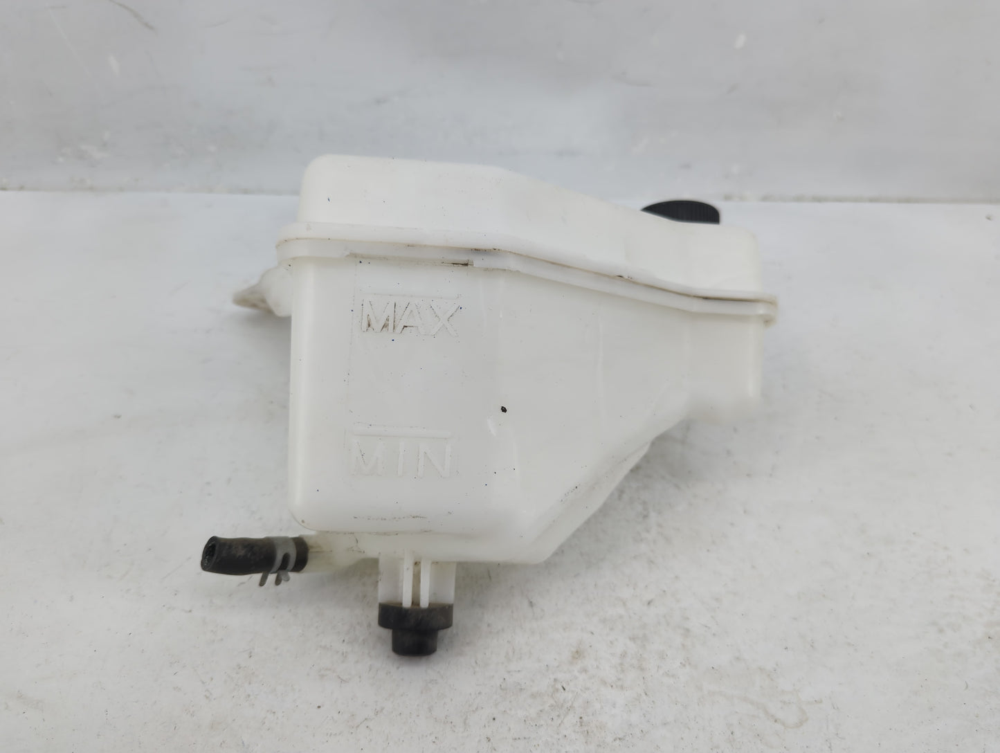 2019-2022 Nissan Altima Radiator Coolant Overflow Expansion Tank Bottle 1369170 - Oemusedautoparts1.com