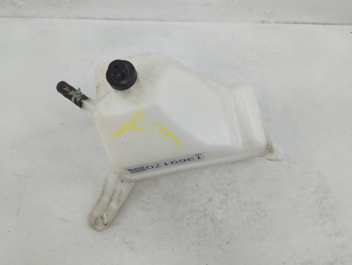 2019-2022 Nissan Altima Radiator Coolant Overflow Expansion Tank Bottle 1369170 - Oemusedautoparts1.com