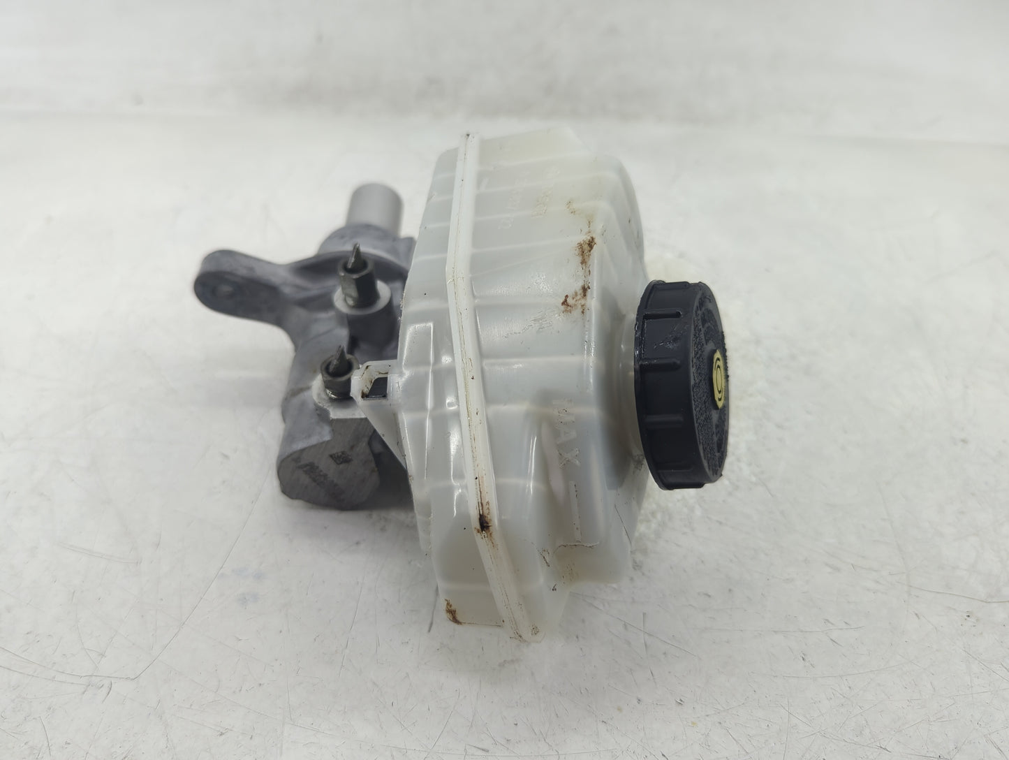 2019-2022 Nissan Altima Brake Master Cylinder - Oemusedautoparts1.com
