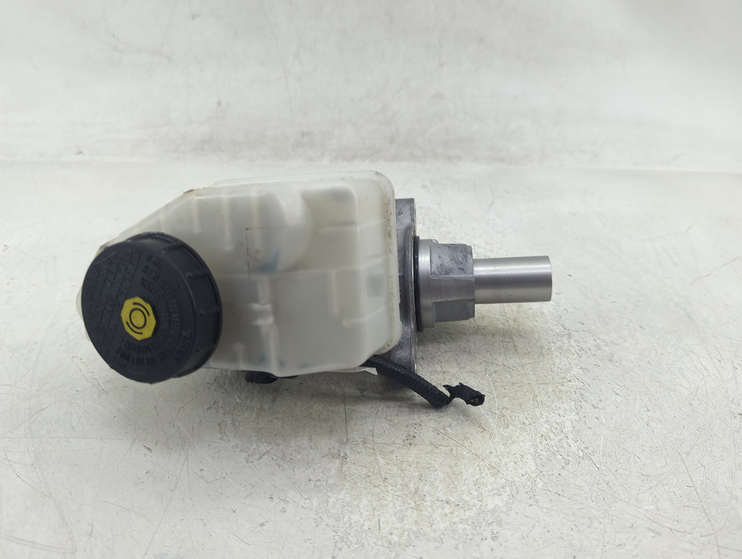 2019-2022 Nissan Altima Brake Master Cylinder - Oemusedautoparts1.com