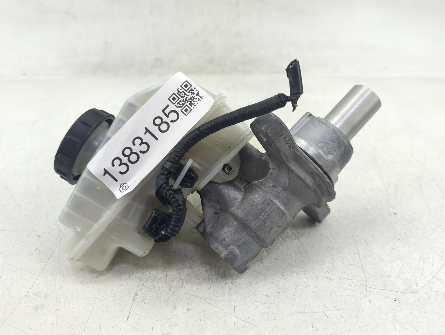 2019-2022 Nissan Altima Brake Master Cylinder 1383185 - Oemusedautoparts1.com