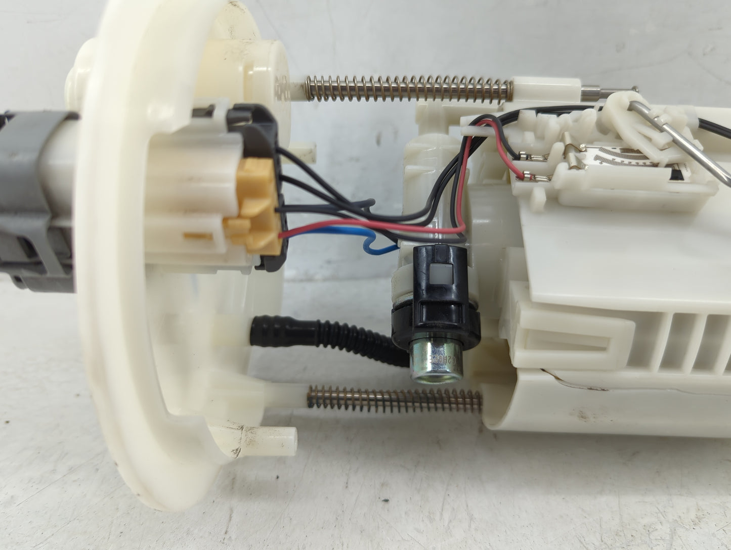 2019-2022 Nissan Altima Electrical Gas Fuel Pump Assembly - Oemusedautoparts1.com