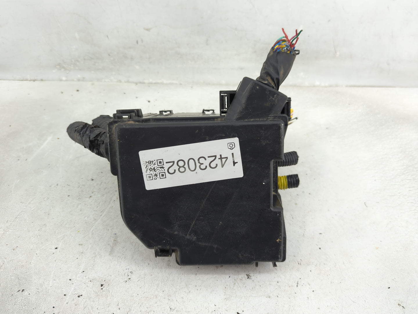 2019-2022 Nissan Altima Fusebox Fuse Box Panel Relay Module Fits Fits 2019 2020 2021 2022 OEM Used Auto Parts - Oemusedautop