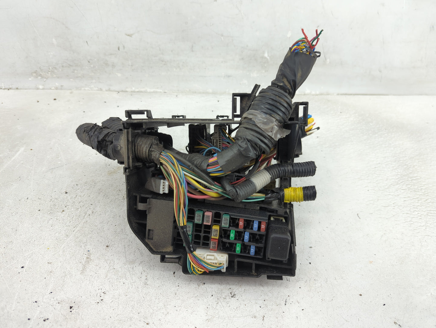 2019-2022 Nissan Altima Fusebox Fuse Box Panel Relay Module Fits Fits 2019 2020 2021 2022 OEM Used Auto Parts - Oemusedautop