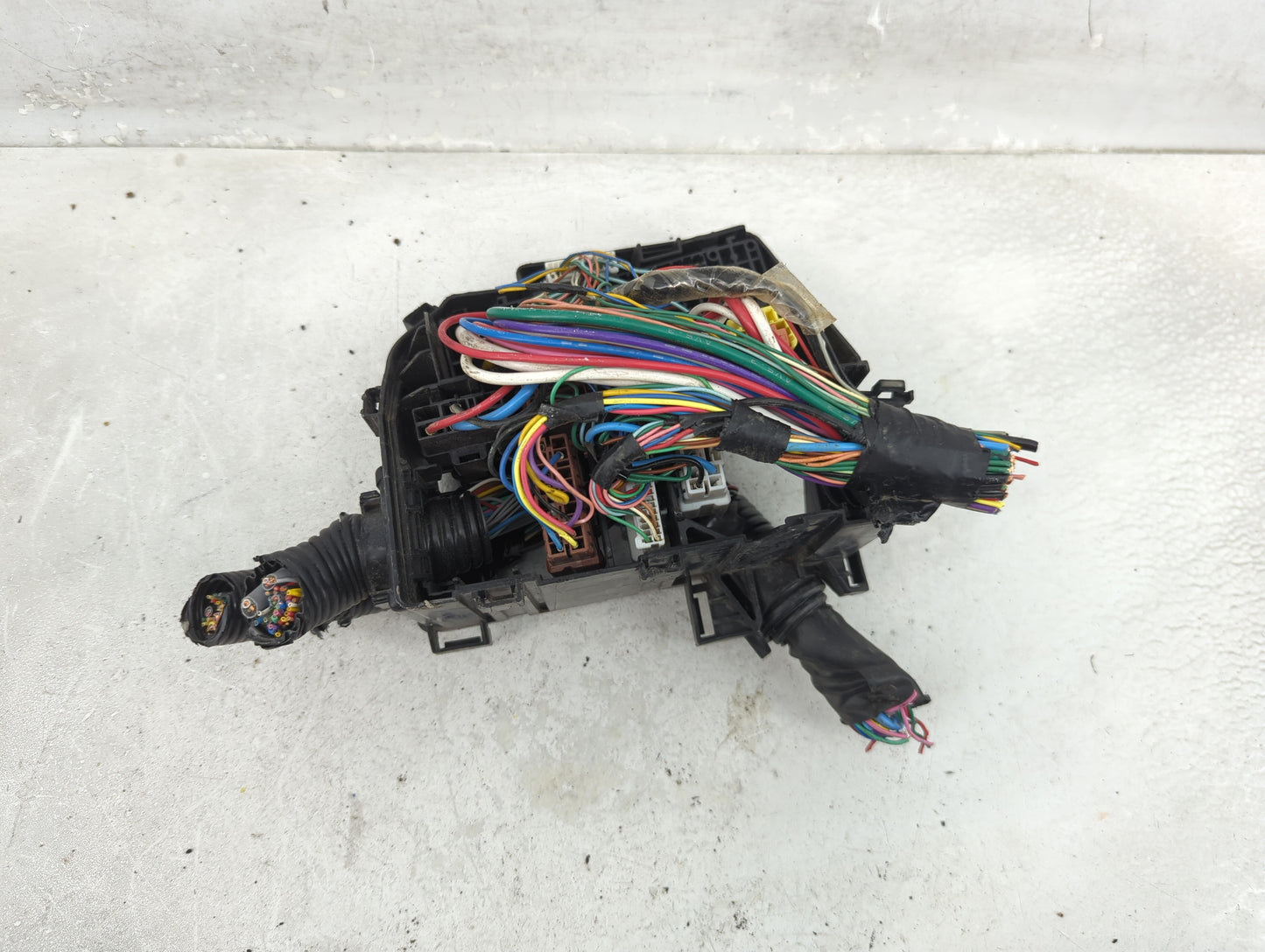 2019-2022 Nissan Altima Fusebox Fuse Box Panel Relay Module Fits Fits 2019 2020 2021 2022 OEM Used Auto Parts - Oemusedautop