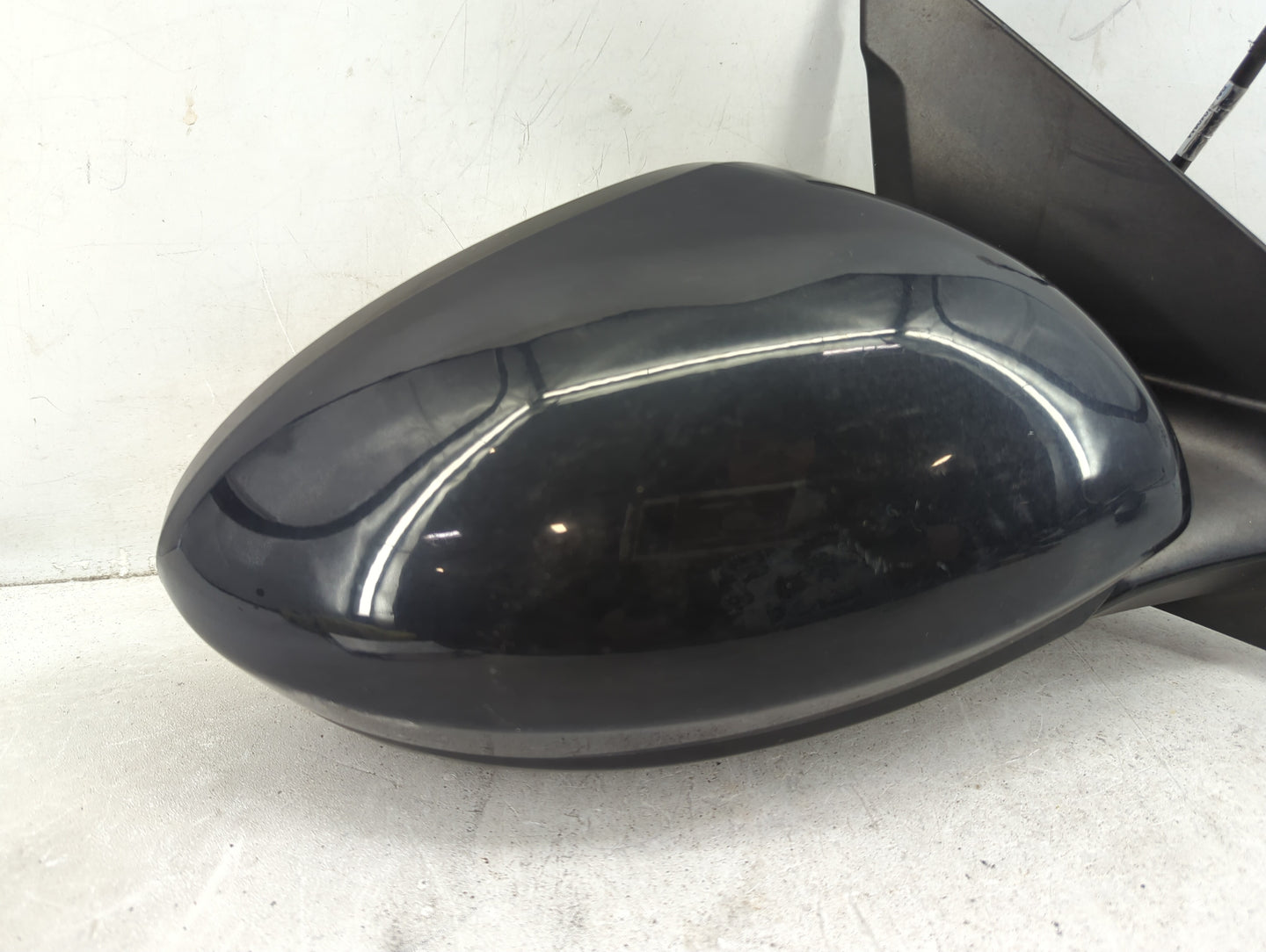 2021 Nissan Altima Passenger Side View Mirror - Right Door Mirror OEM Used - Oemusedautoparts1.com