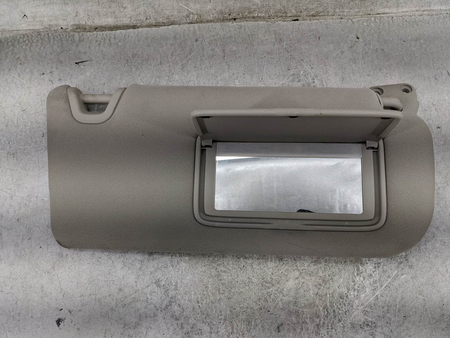 2021-2022 Nissan Altima Sun Visor Shade Replacement Passenger Right Mirror Fits Fits 2021 2022 OEM Used Auto Parts - Oemused