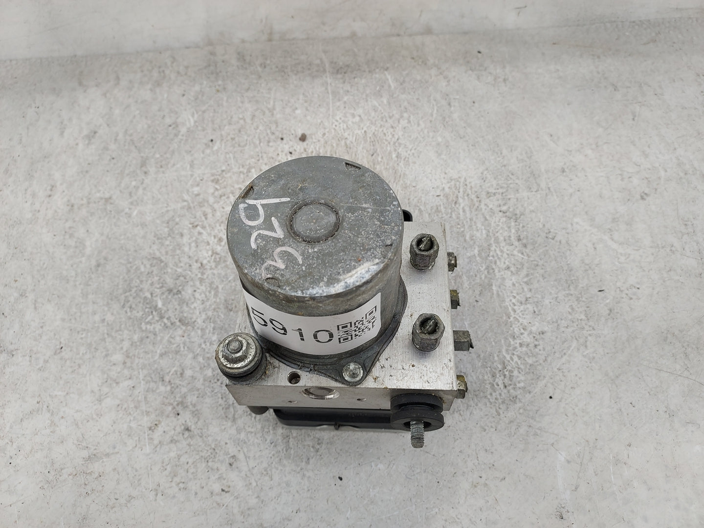 2021-2022 Nissan Altima ABS Pump Control Module Replacement P/N:0265956924 3330A20025 Fits Fits 2021 2022 OEM Used Auto Part